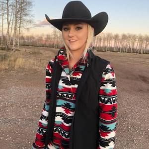 Meet your Posher, Devyn